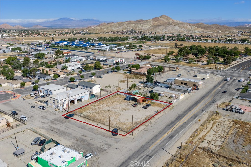2909 Sierra Highway