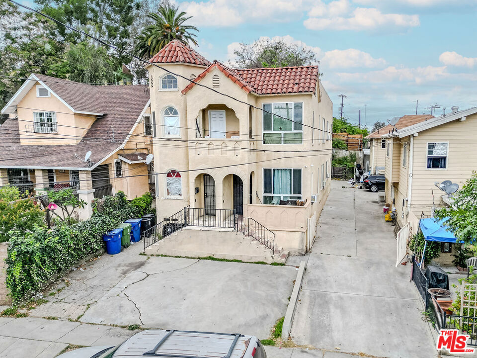 645 N Cummings Street