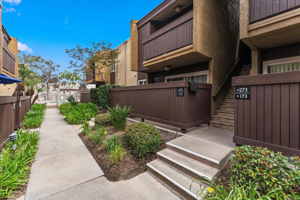 3456 Castle Glen Drive 273