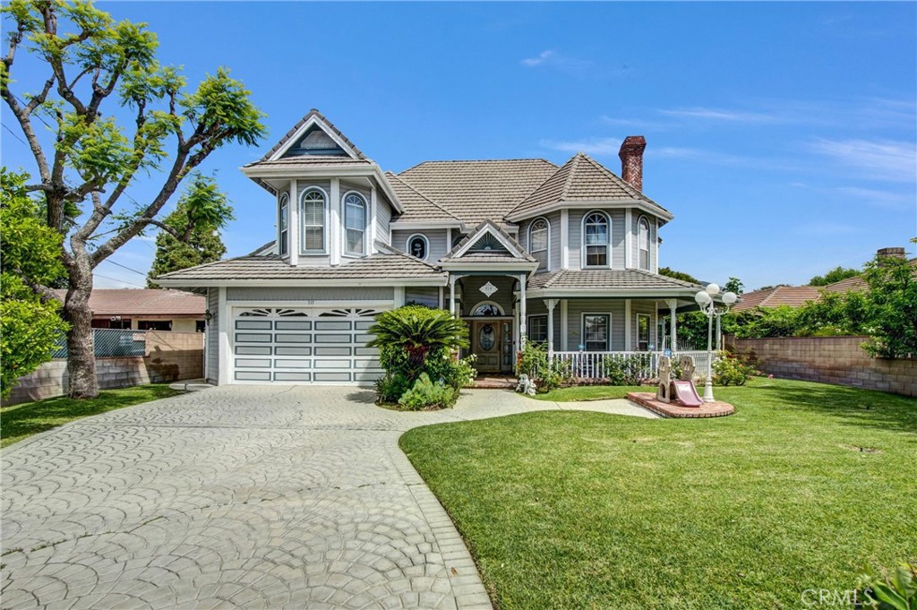 717 E Camino Real