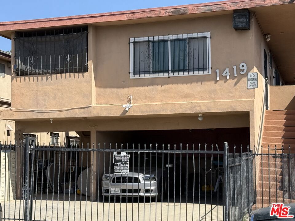 1419 W 97th Street