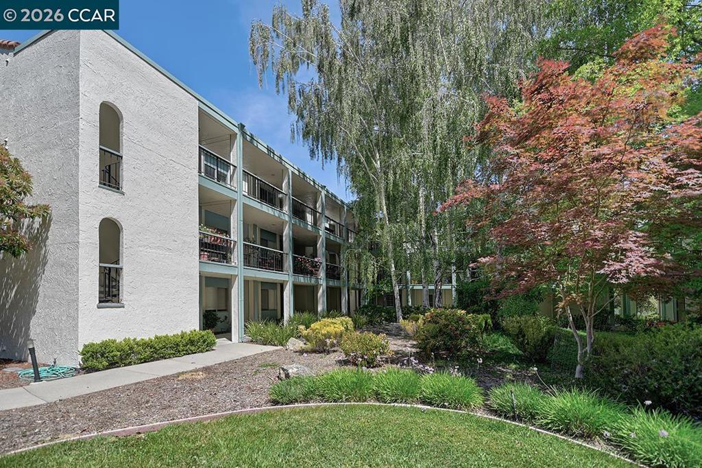 1501 Ptarmigan Dr 6B