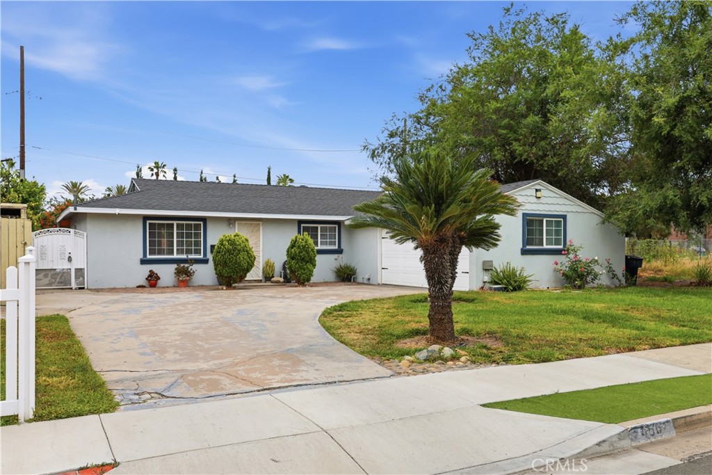 456 N Linden