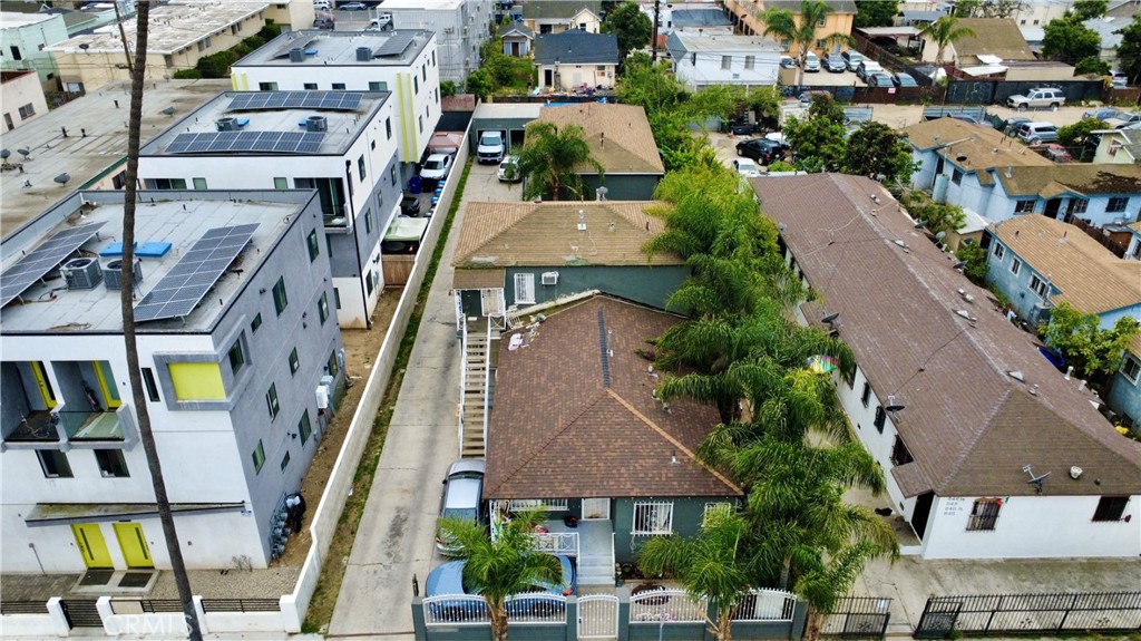 840 W 81st