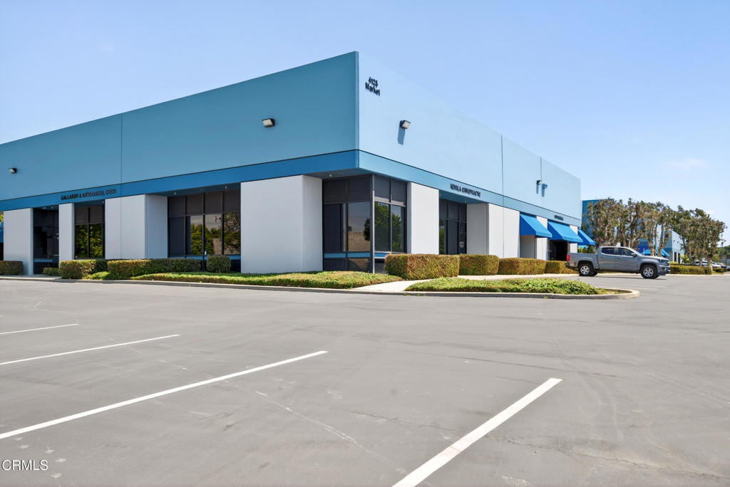 4125 Market Street 6 & 7