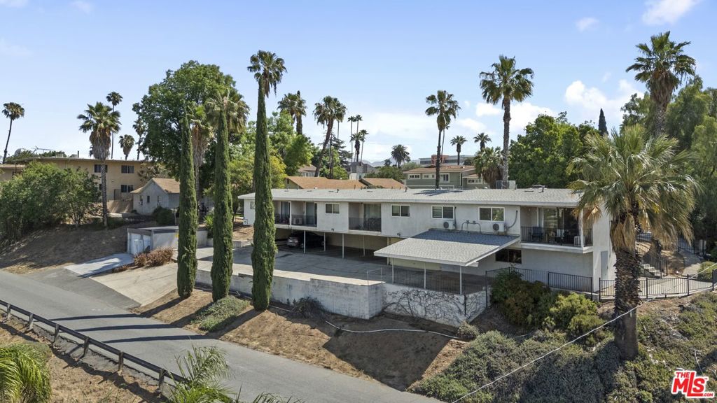 4561 Main Street