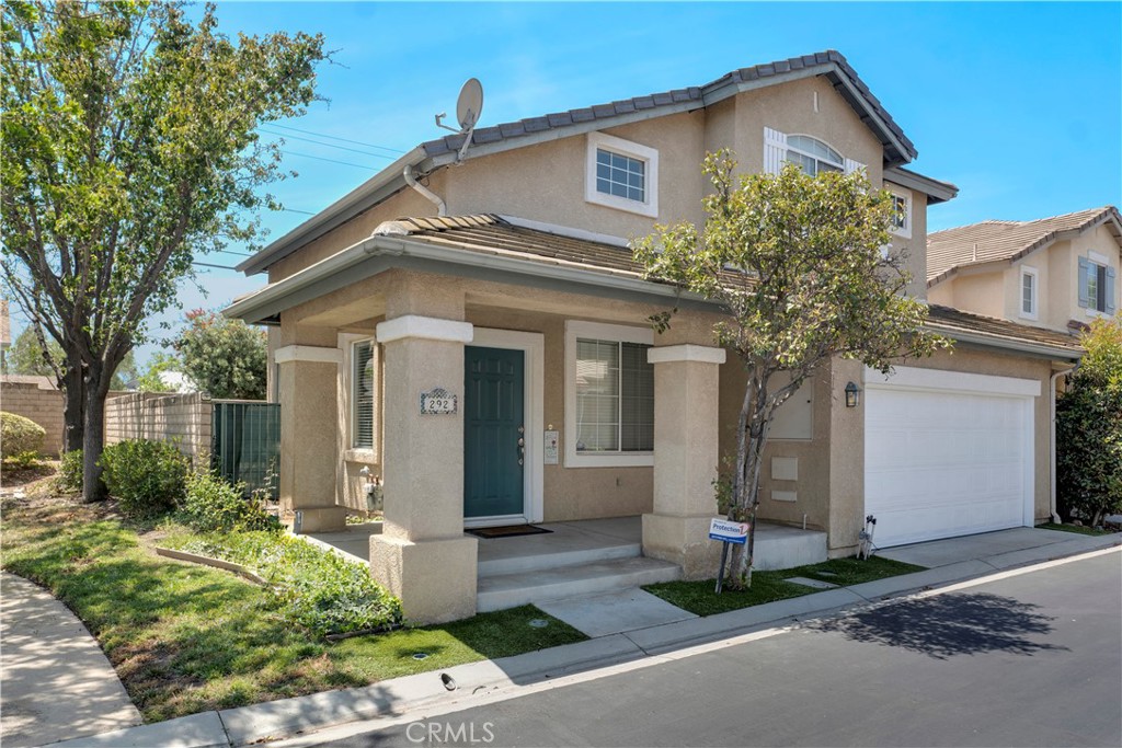292 Edgemire Lane