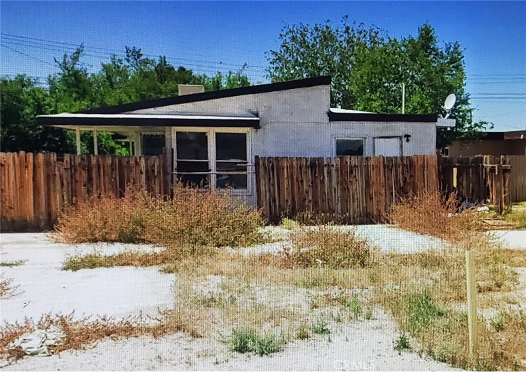 13215 Davenport