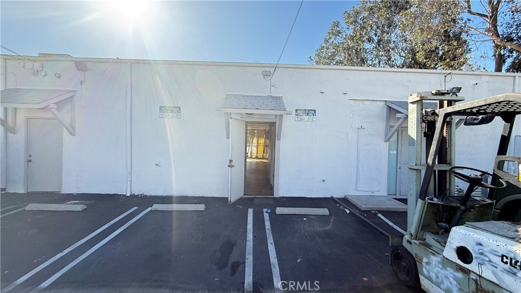 656 N Mountain