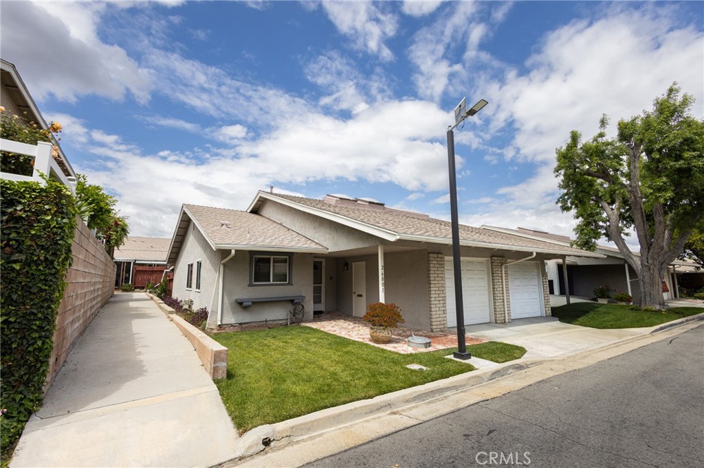 26801 Circle Of The Oaks