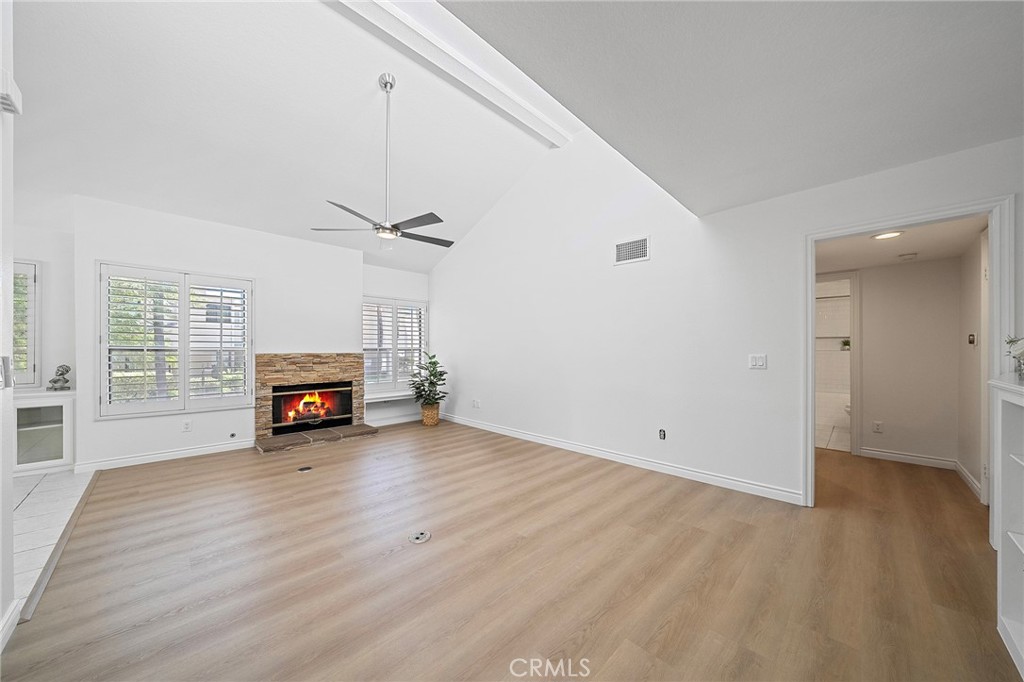 4277 Las Virgenes 1