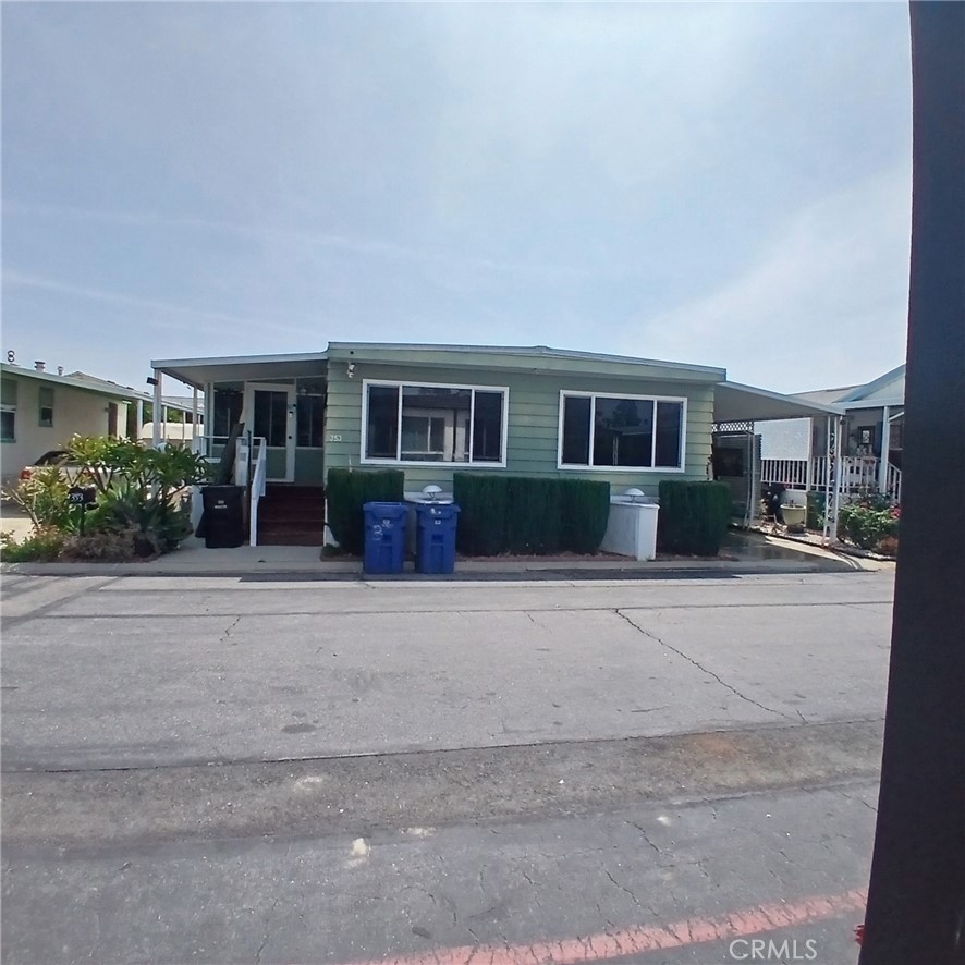 8811 CANOGA Avenue 353