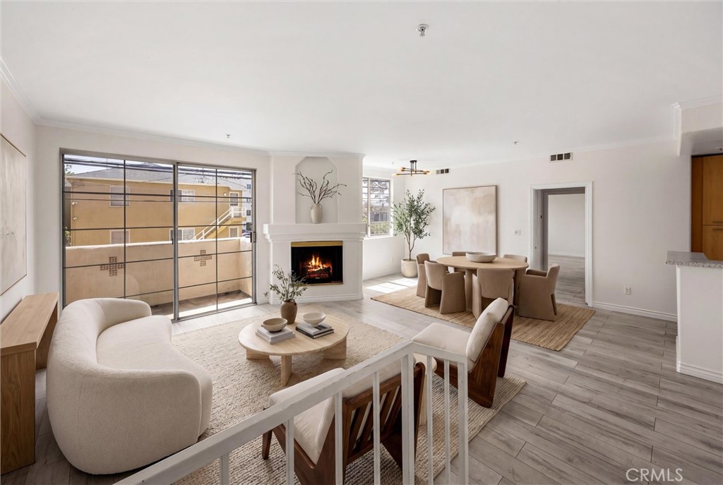 7122 La Tijera Boulevard H101