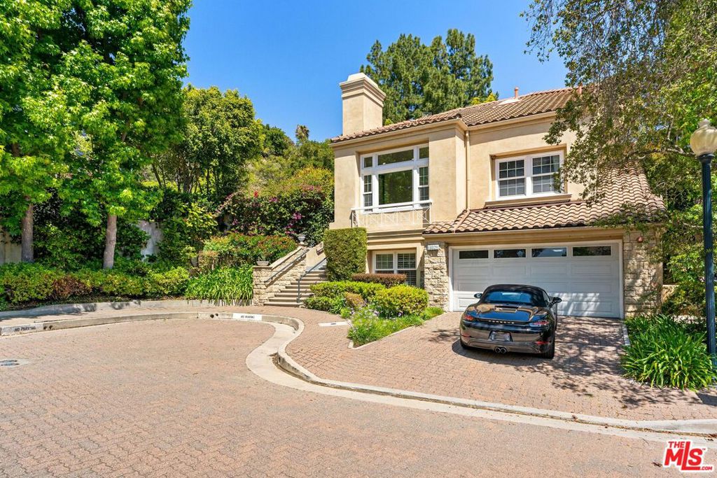 11829 Henley Lane