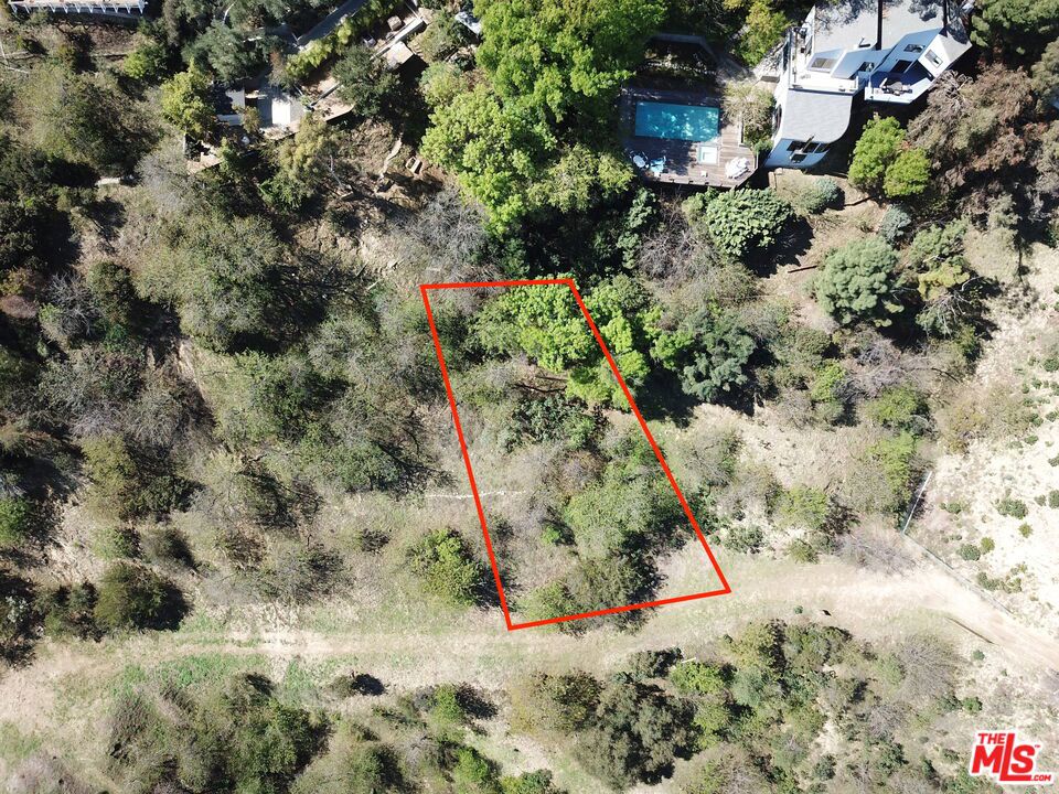3895 N Hopevale Drive