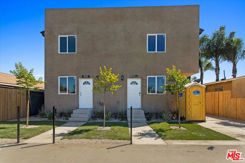 850 W Gage Avenue