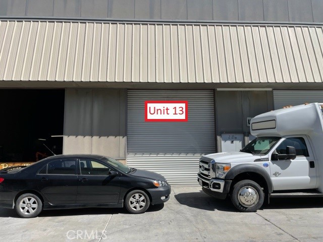 10881 Santa Fe Avenue 13