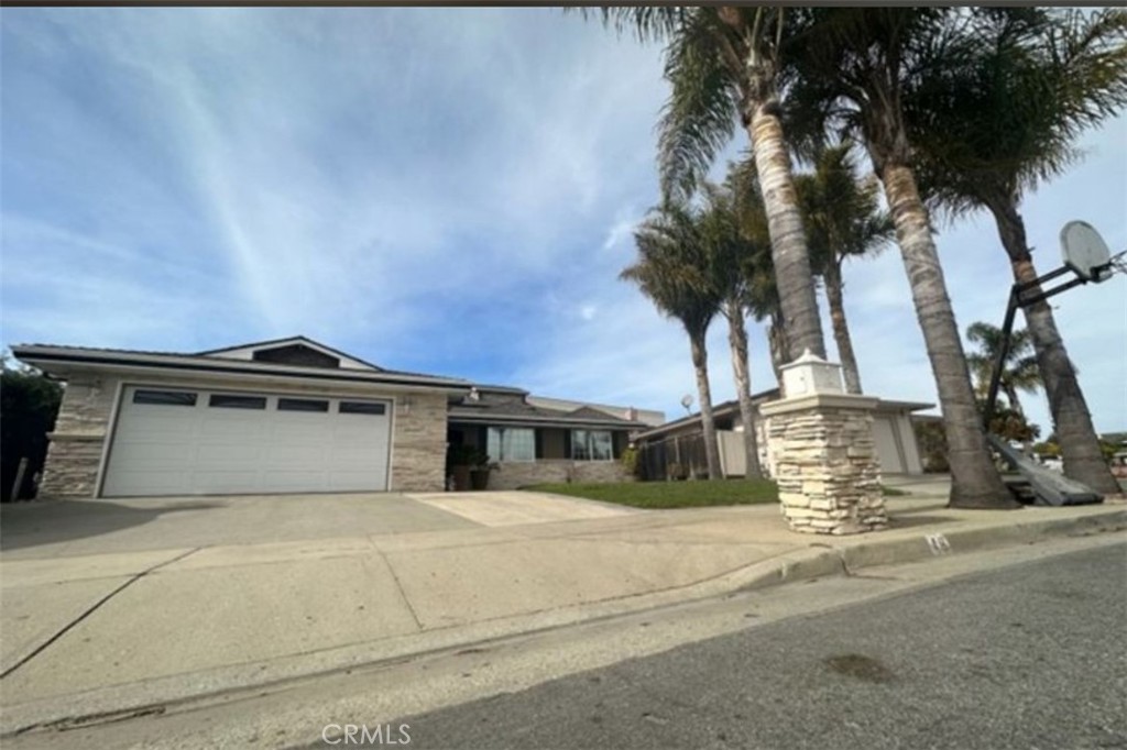 48 Jeanette Way