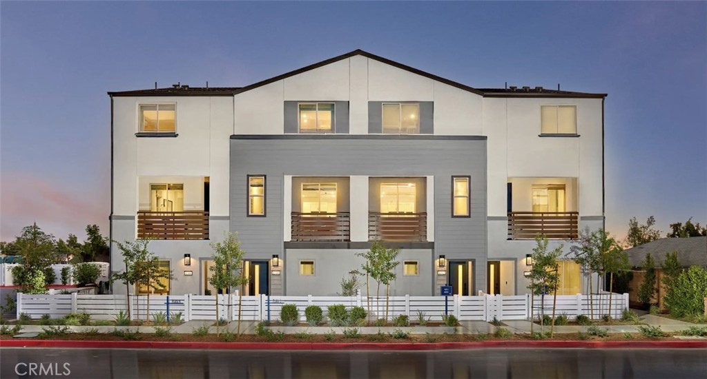 1308 W North Pinecrest Paseo