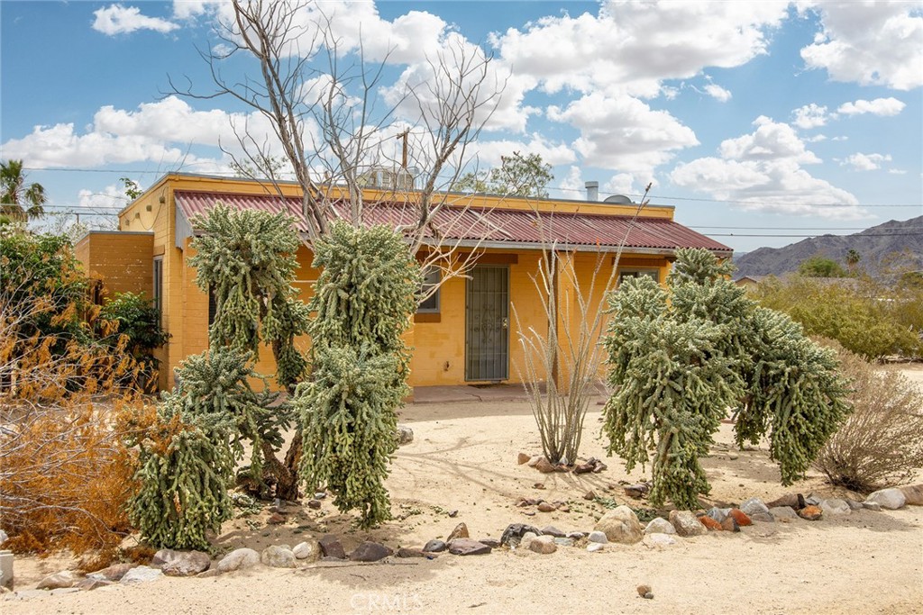 6155 Cahuilla