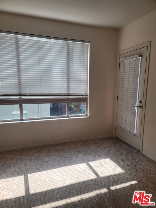 100 S Alameda Street 453