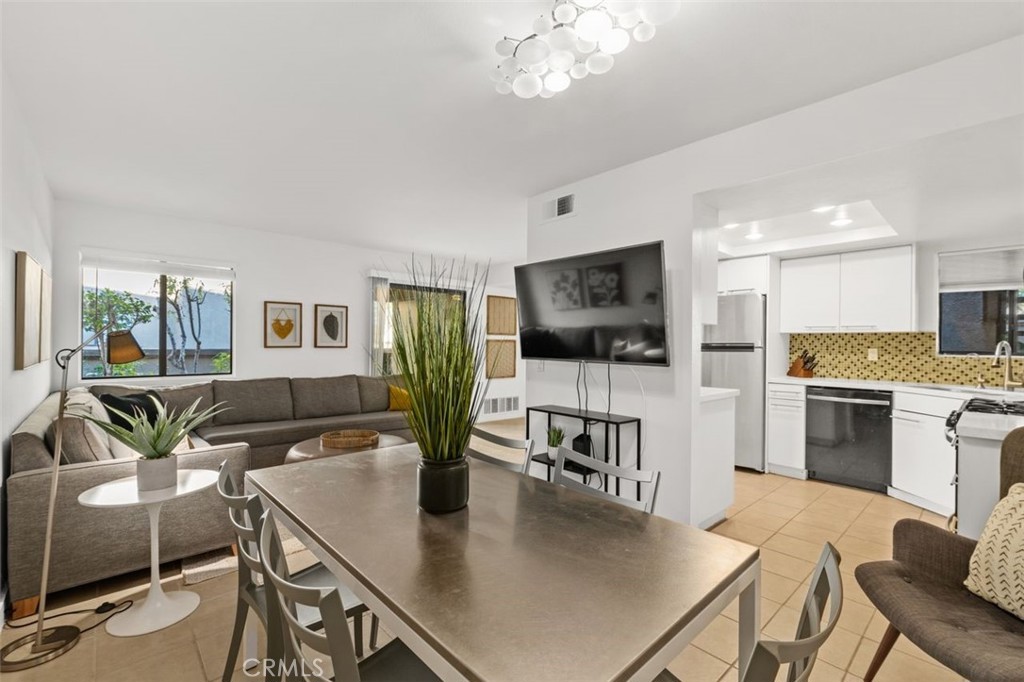 28101 Montecito 15