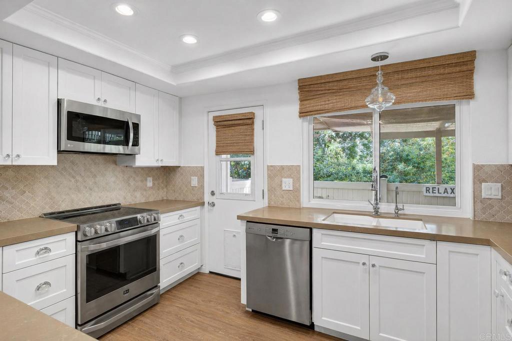 6050 Henderson Drive 33