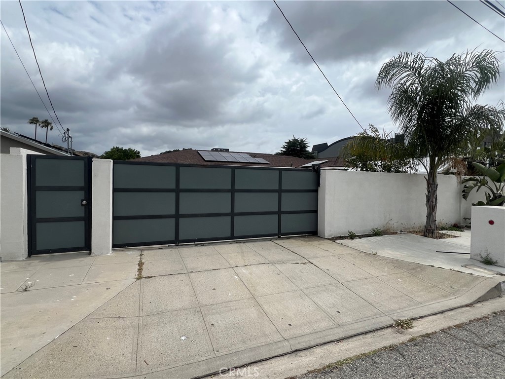 11024 Peoria Street