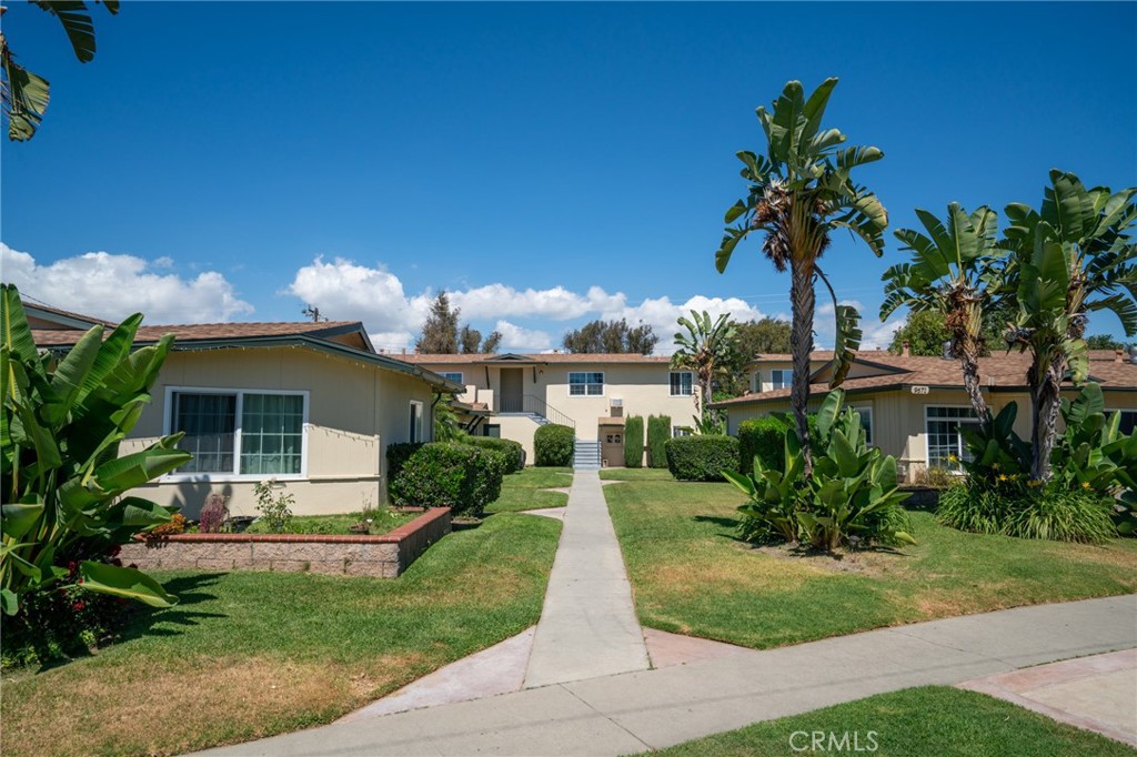 9661 9671 Maureen Drive