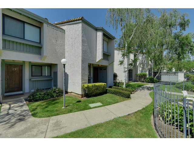 260 W DUNNE Avenue 18