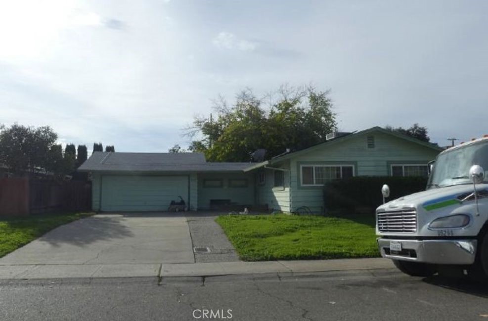 1150 E 22nd