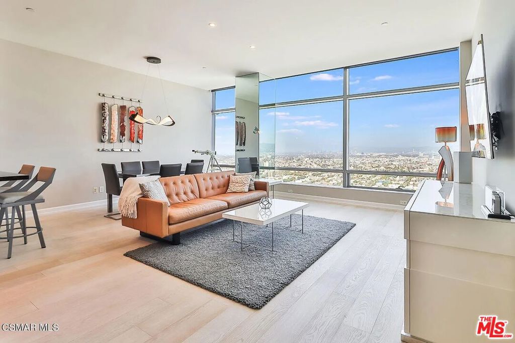 900 W Olympic Boulevard 34D