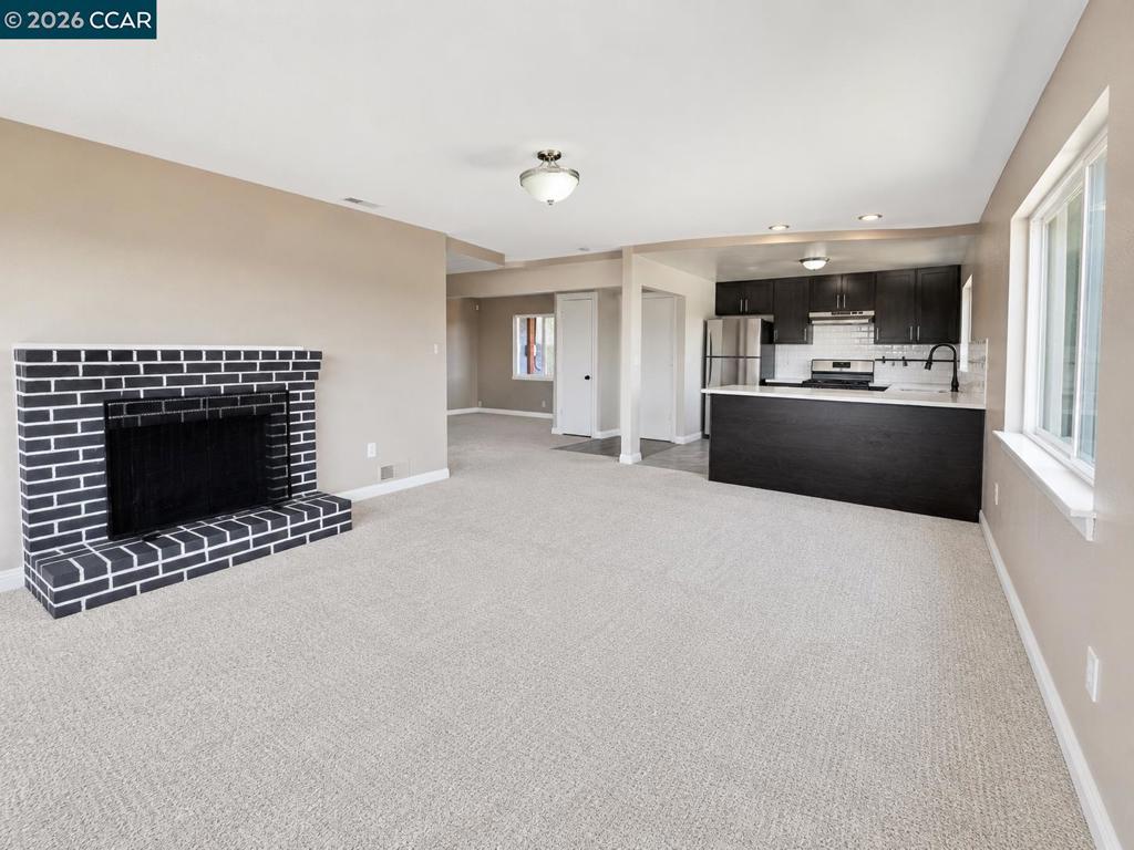 1531 Bayo Vista Ave