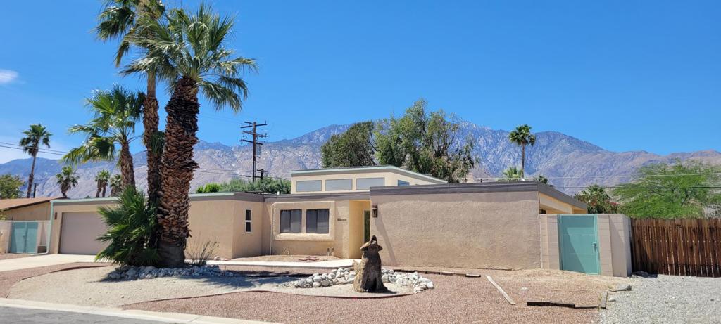 2625 N Cypress Road