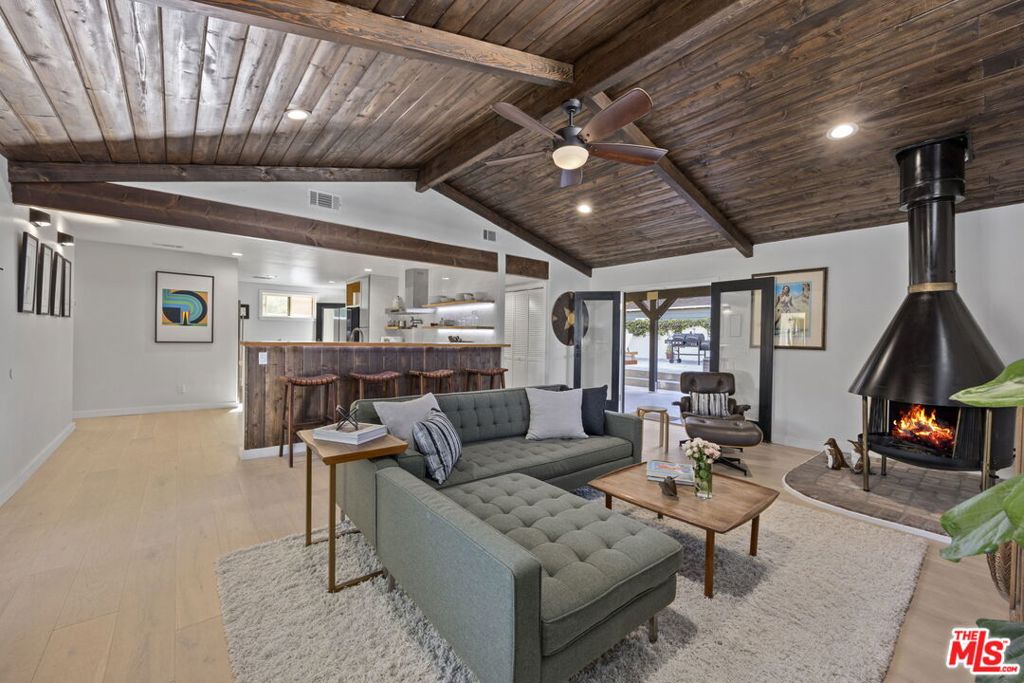 251 N Encinal Avenue