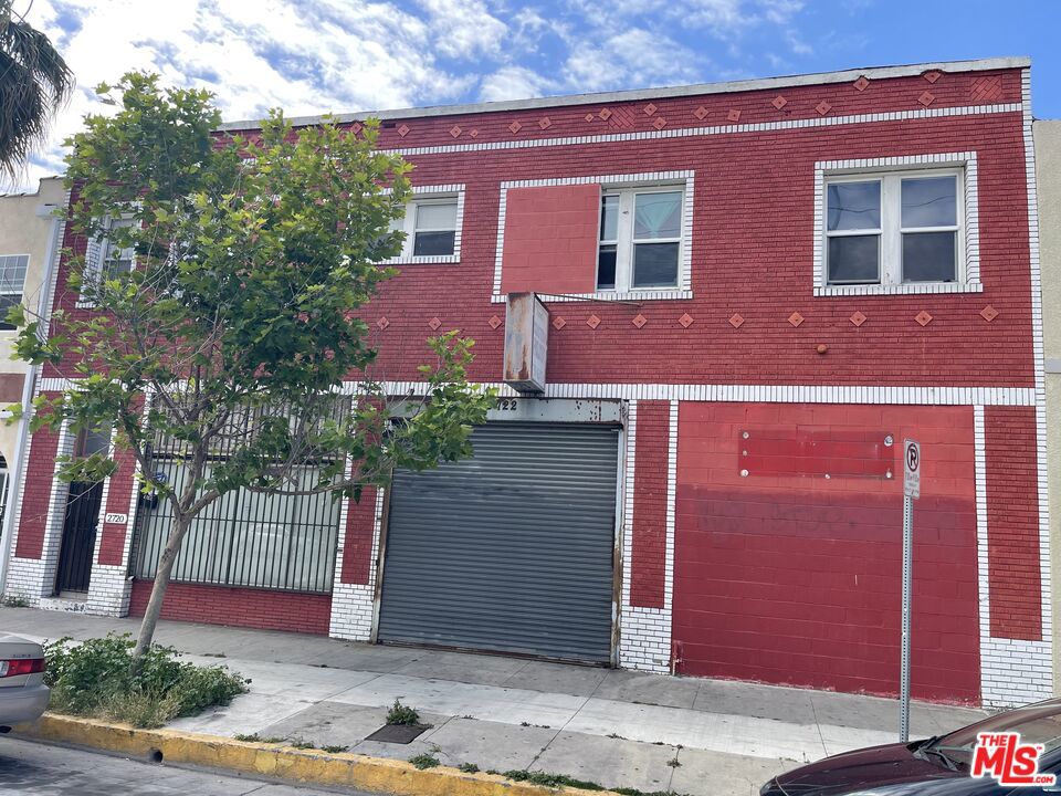 2720 W 54TH Street
