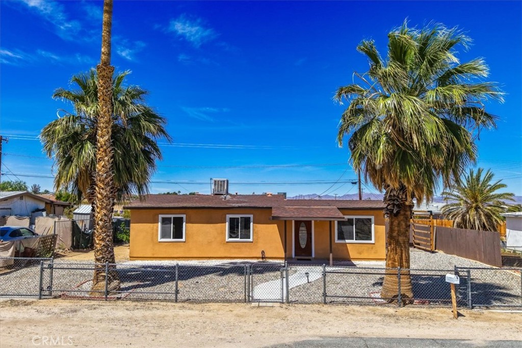 74076 Casita