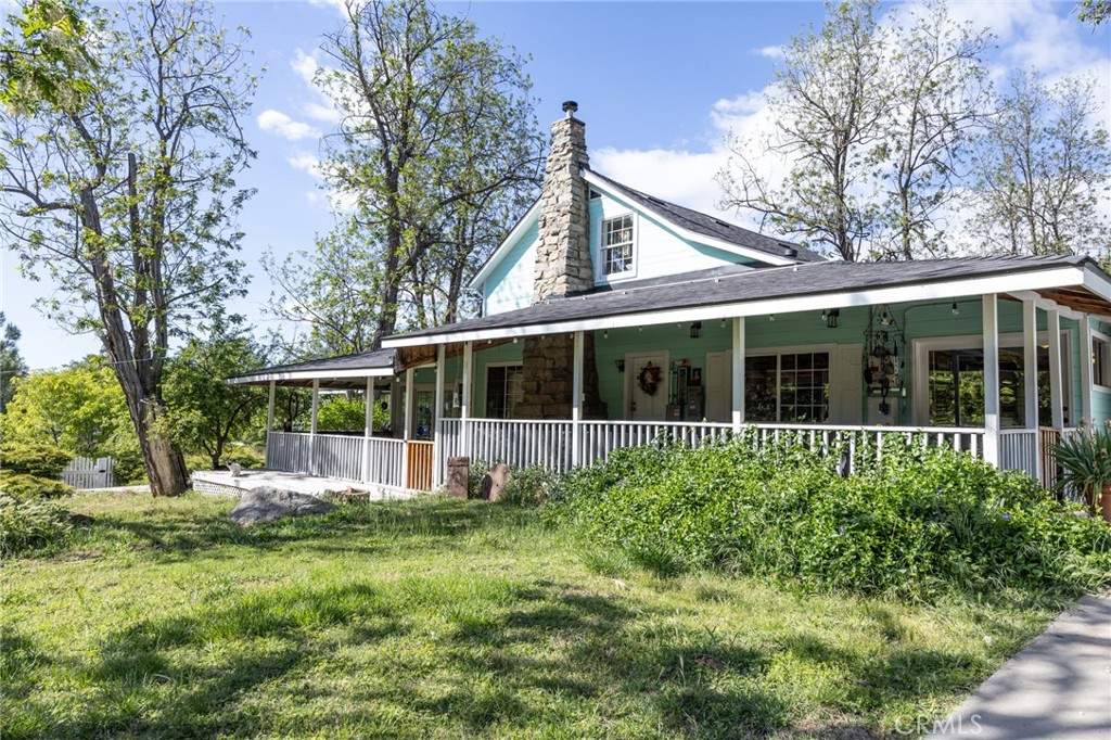 39520 Pierce Lake