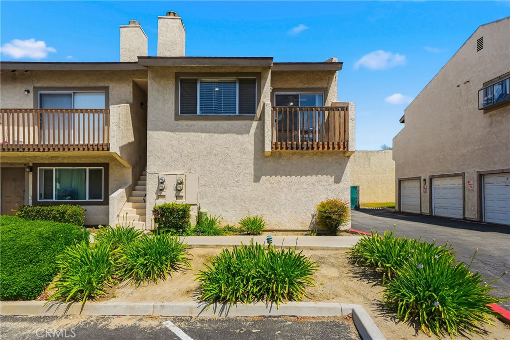 1251 S Meadow 120