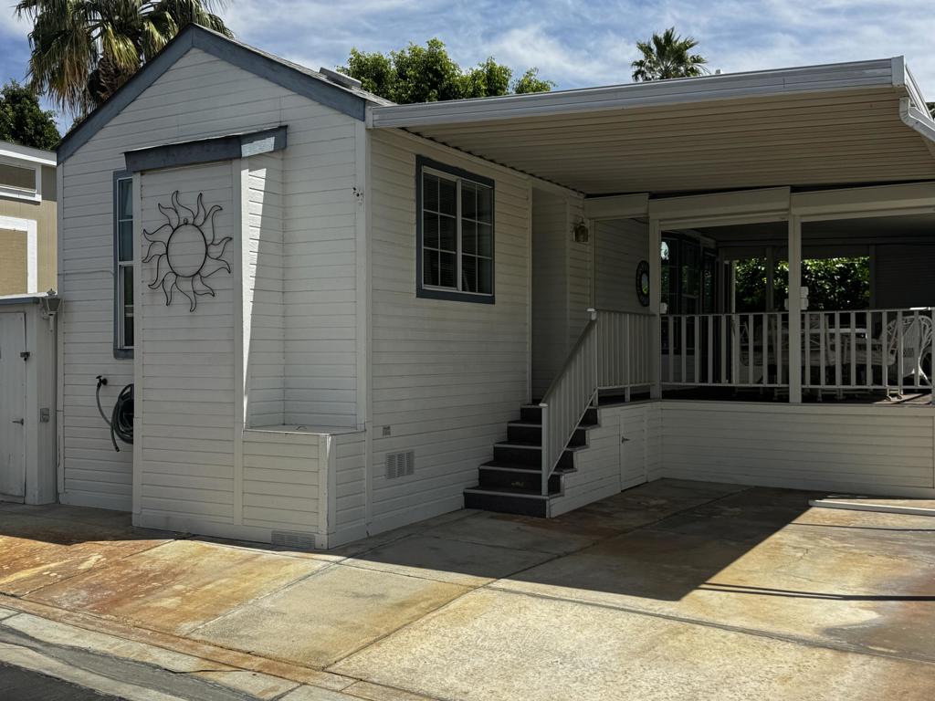 84136 Avenue 44 114