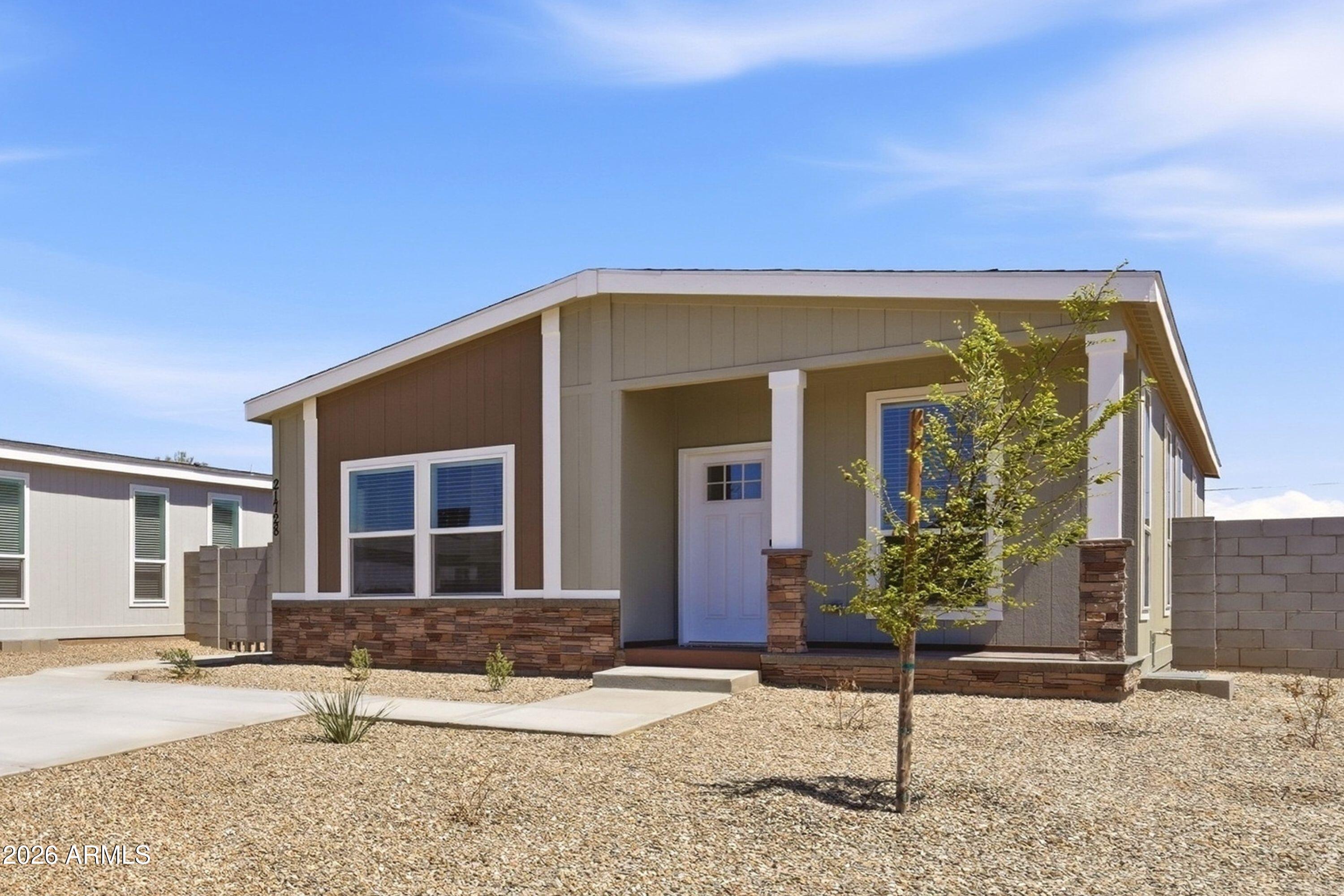 21728 W ROOSEVELT Avenue, Wittmann, AZ 85361
