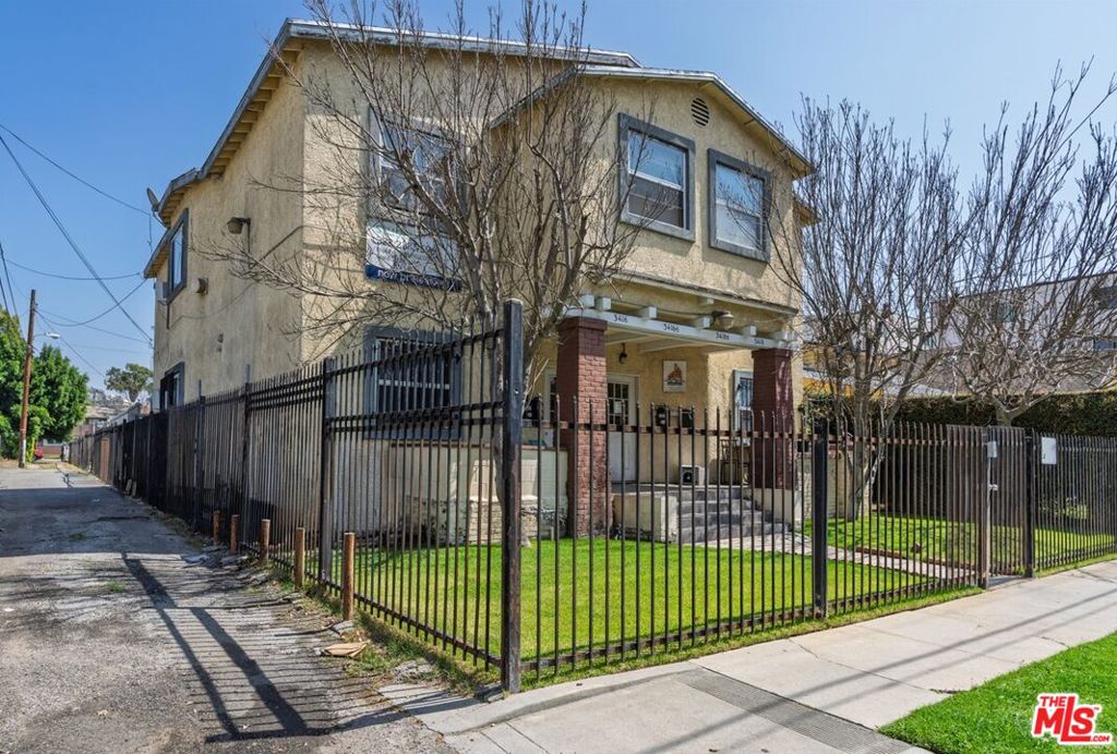 3416 Walton Avenue