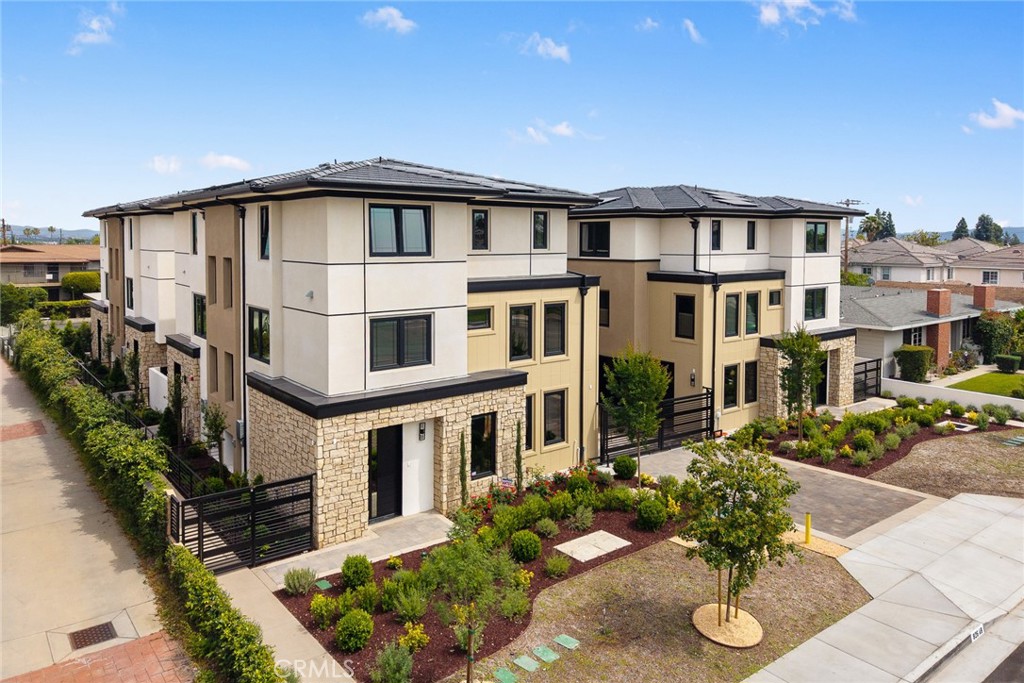 830 Sunset Boulevard B