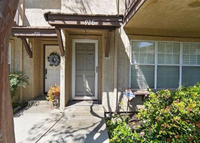 928 S Glendora