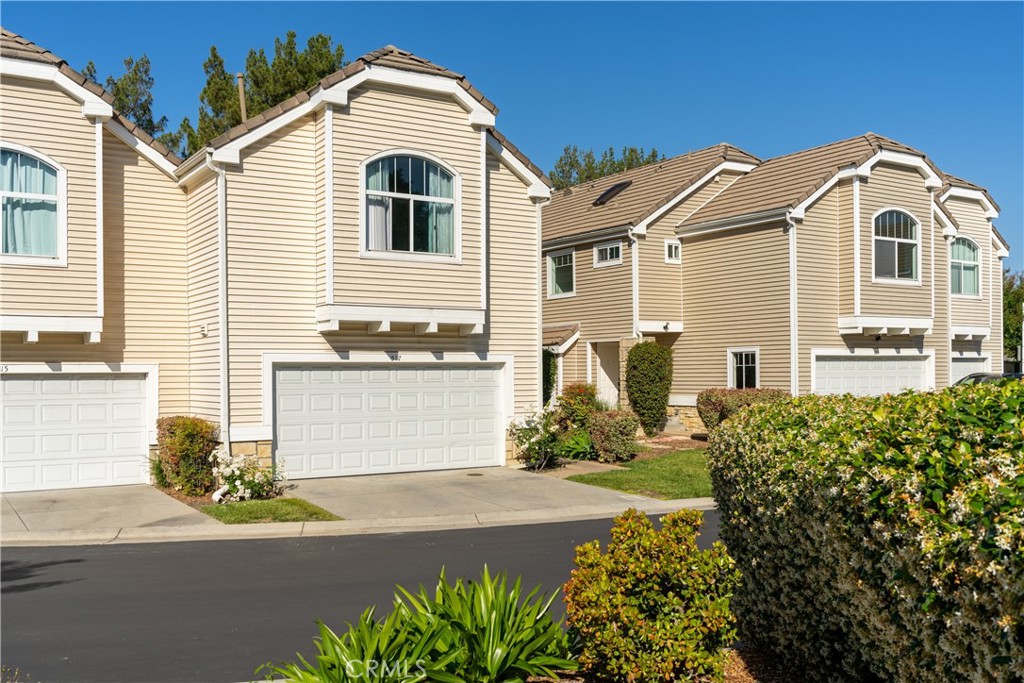 517 Orange Grove