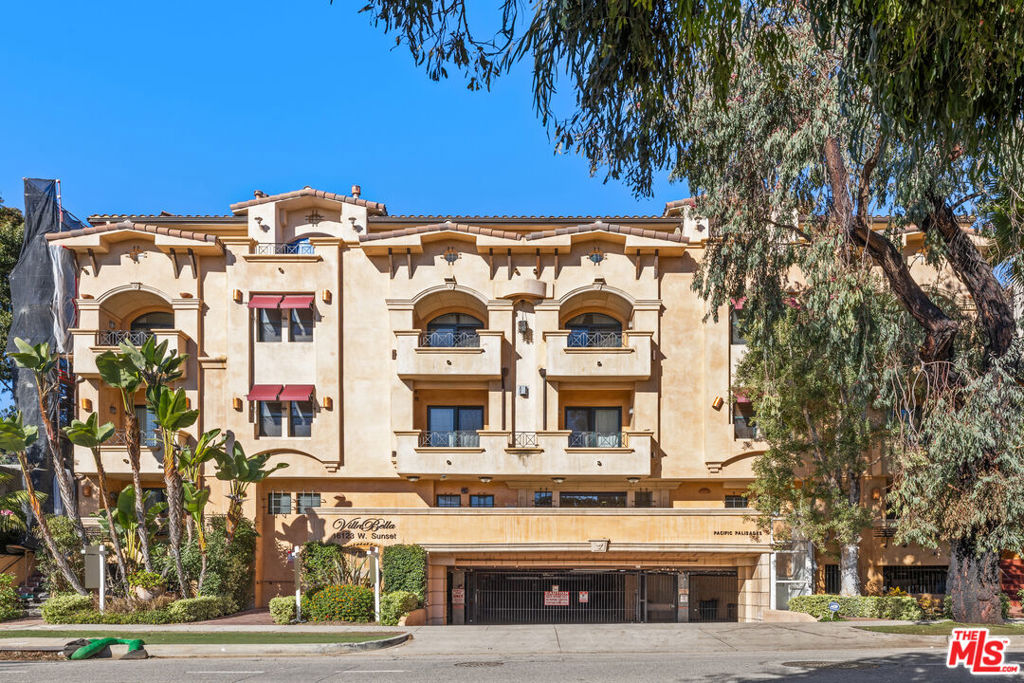 16123 W Sunset Boulevard 103