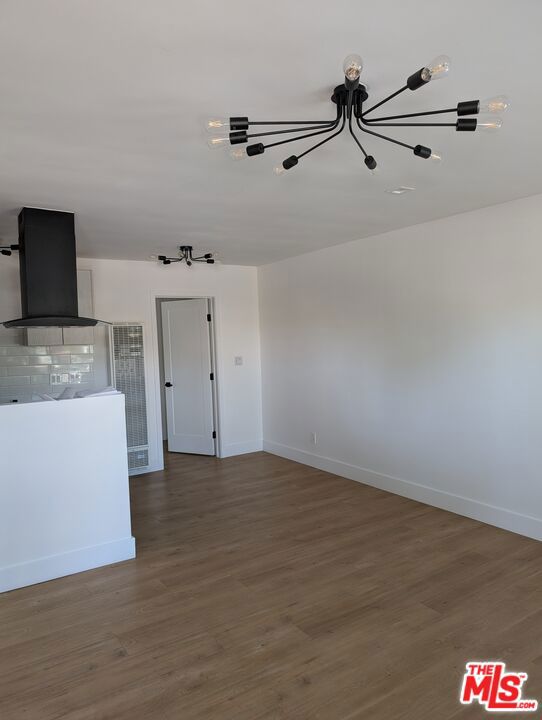 2626 Cloverfield Boulevard 2