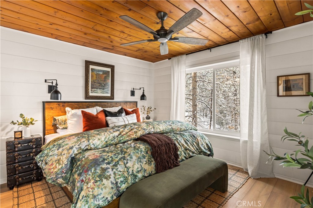 1149 Scenic Wy
