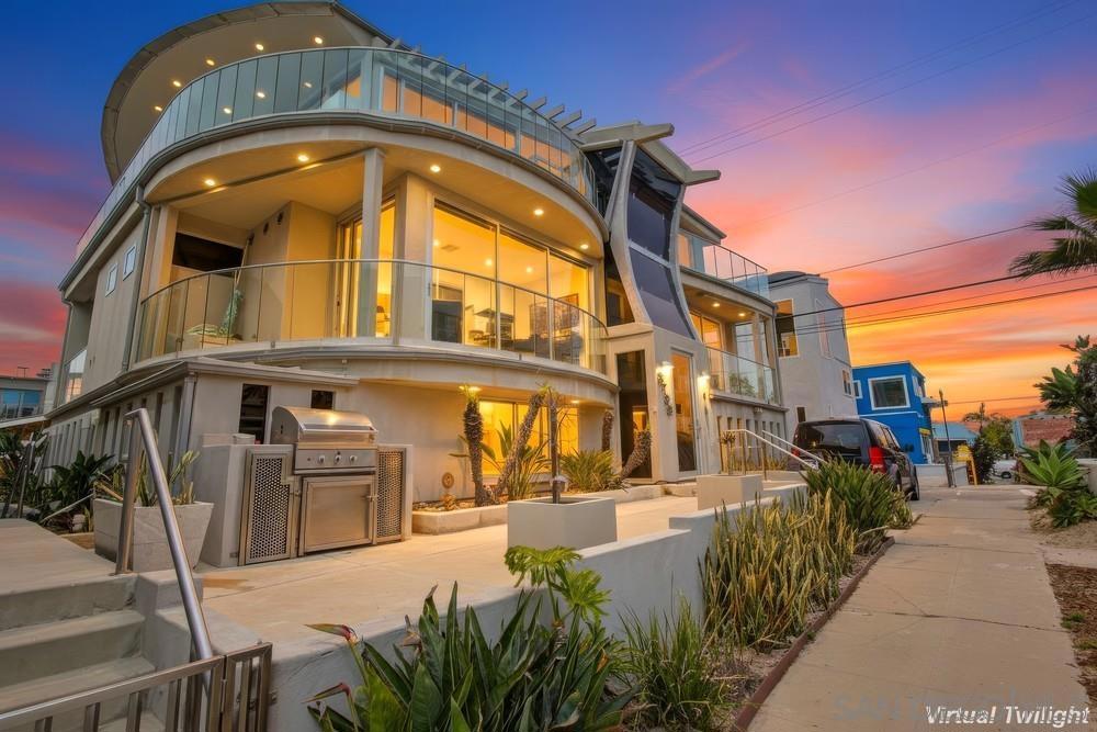 3786 Strandway 1