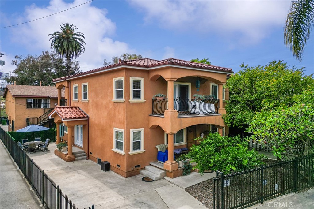 2516 Elsinore Street